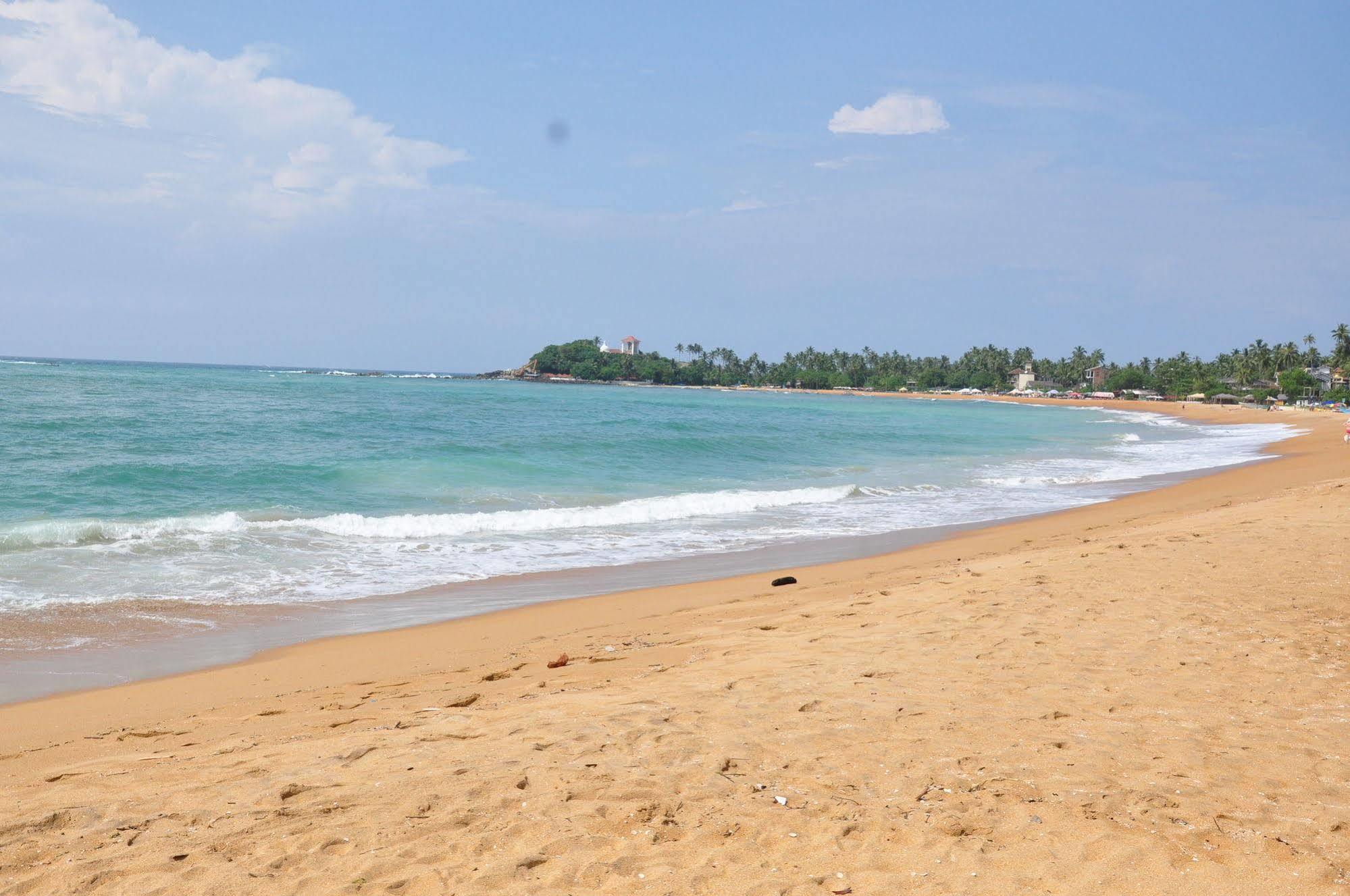 Surfcity Guesthouse Unawatuna Ngoại thất bức ảnh