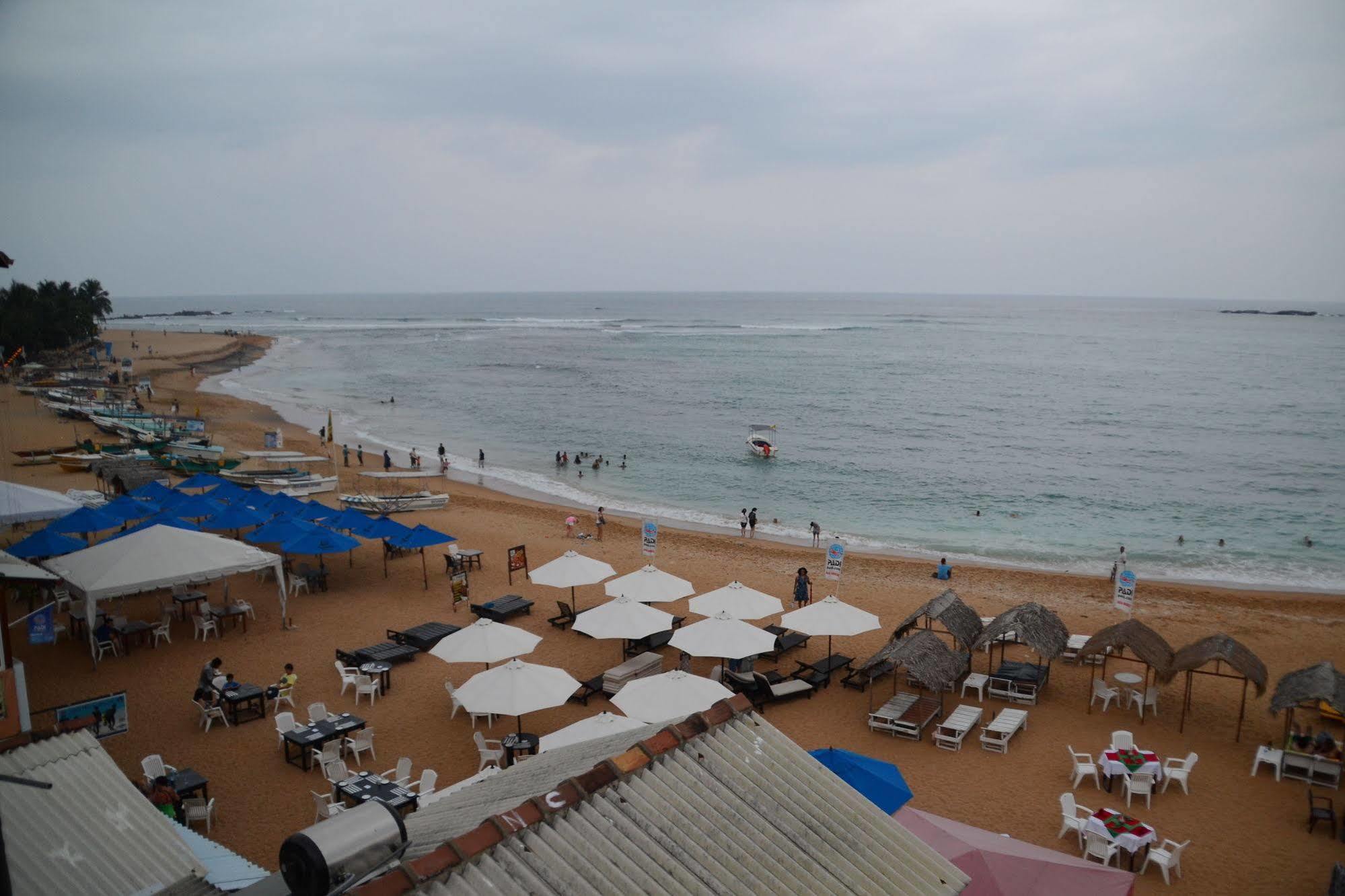 Surfcity Guesthouse Unawatuna Ngoại thất bức ảnh